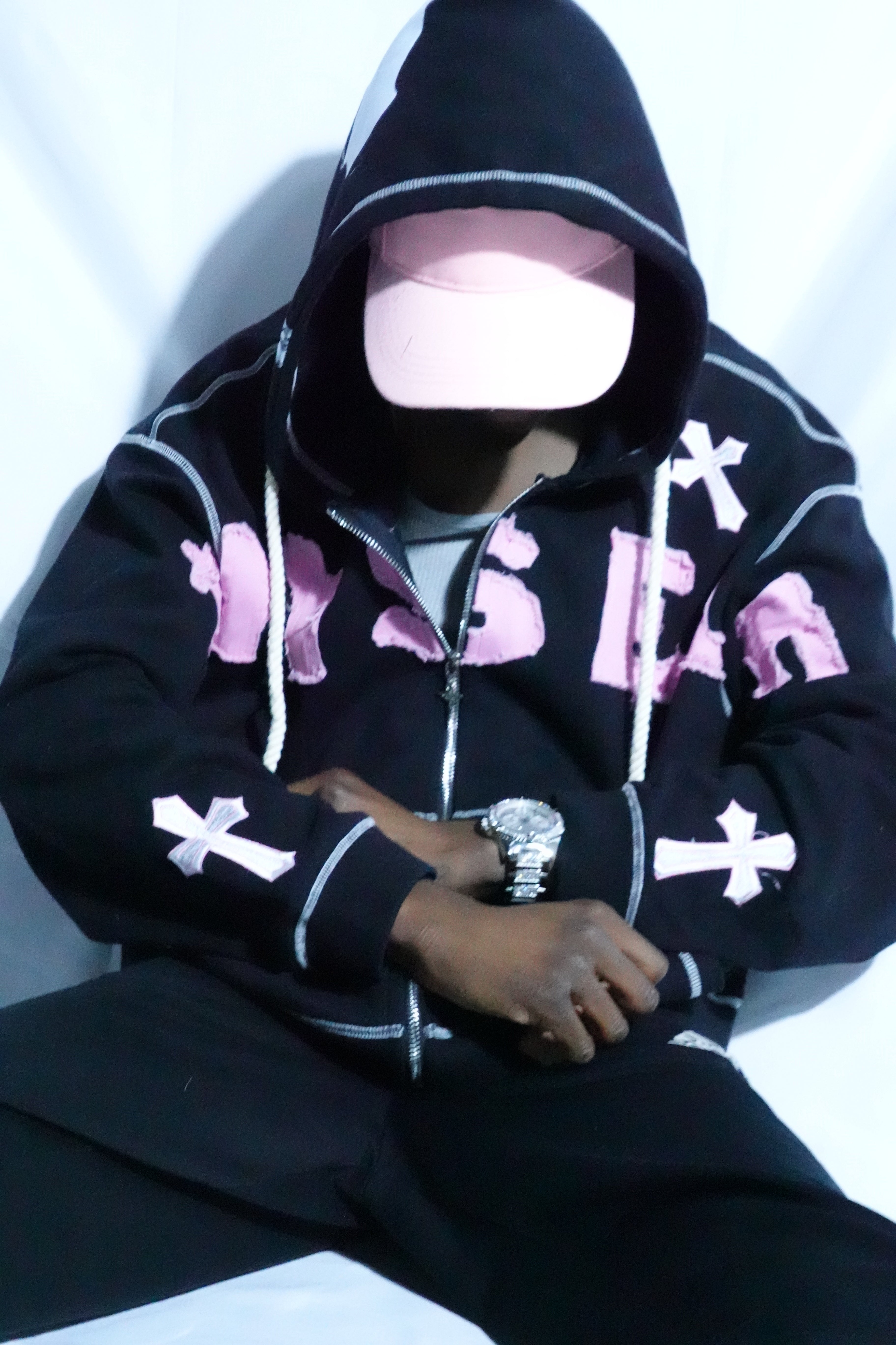 INTHYSELF ORIGINAL BLACK ZIPUP