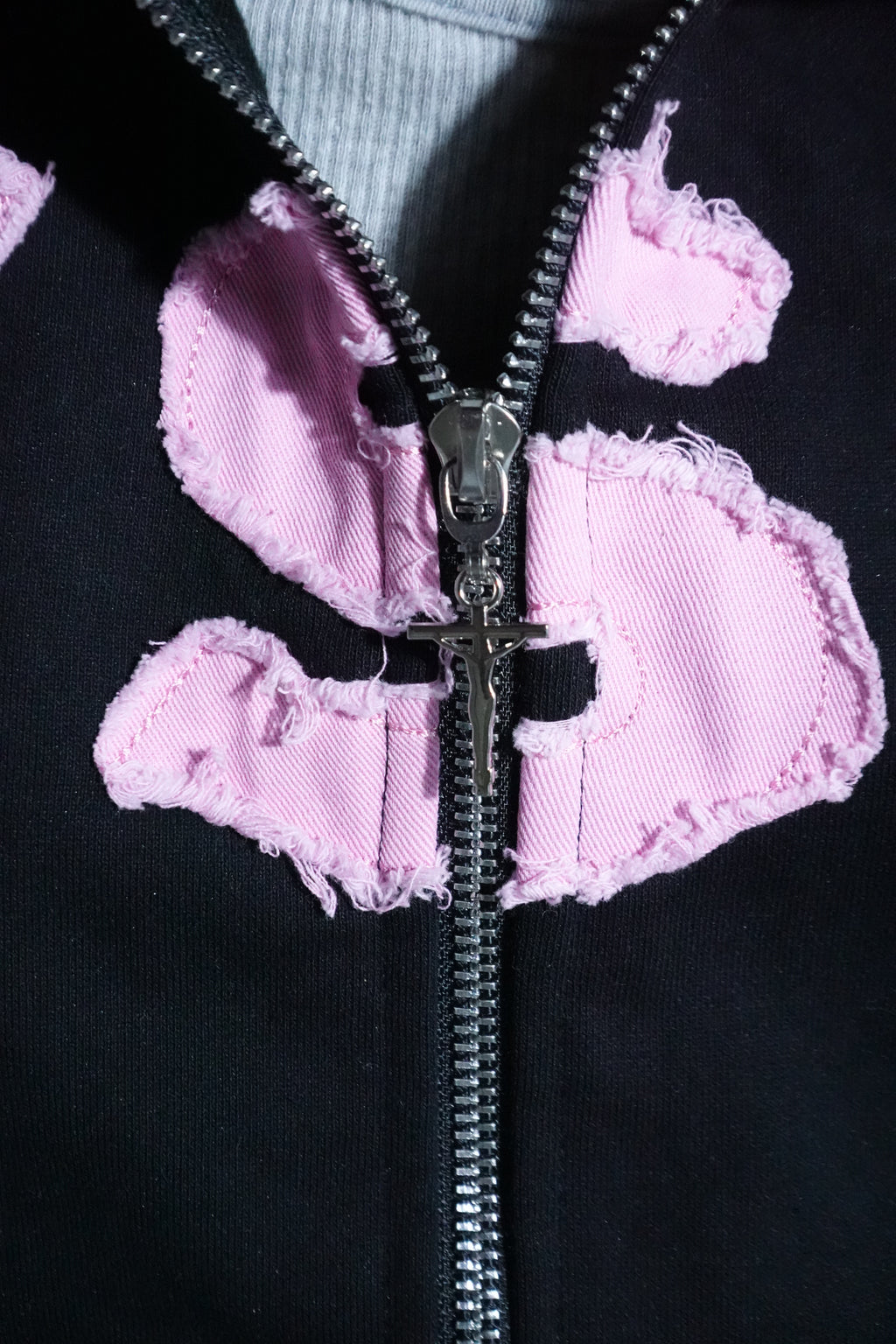 INTHYSELF ORIGINAL BLACK ZIPUP